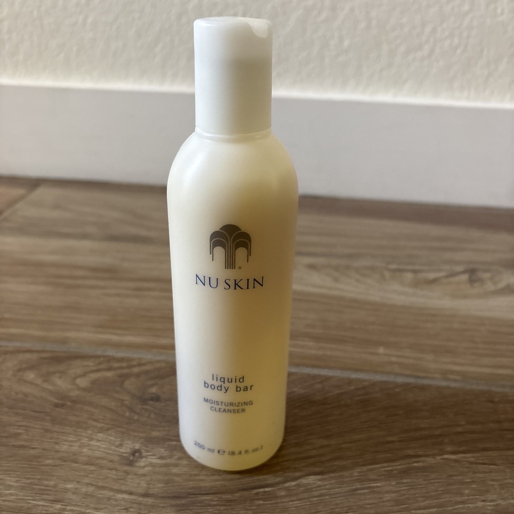 Nu Skin Liquid Body Bar Moisturizing Cleanser 250 ml 8.4 fl oz